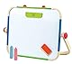 Hape Mobiles Atelier von Hape für kleine Entdecker | Preisgekrönte doppelseitige Stehtafel für Kinder, mit Whiteboard/Kreidetafel mit zwei Kreidestücken, einem Radierer und einem Haftmagneten aus Holz zum Halten von Papier