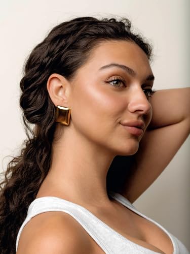 Square Gold Statement Earrings – Modern Lightweight Fashion Jewelry for Women2