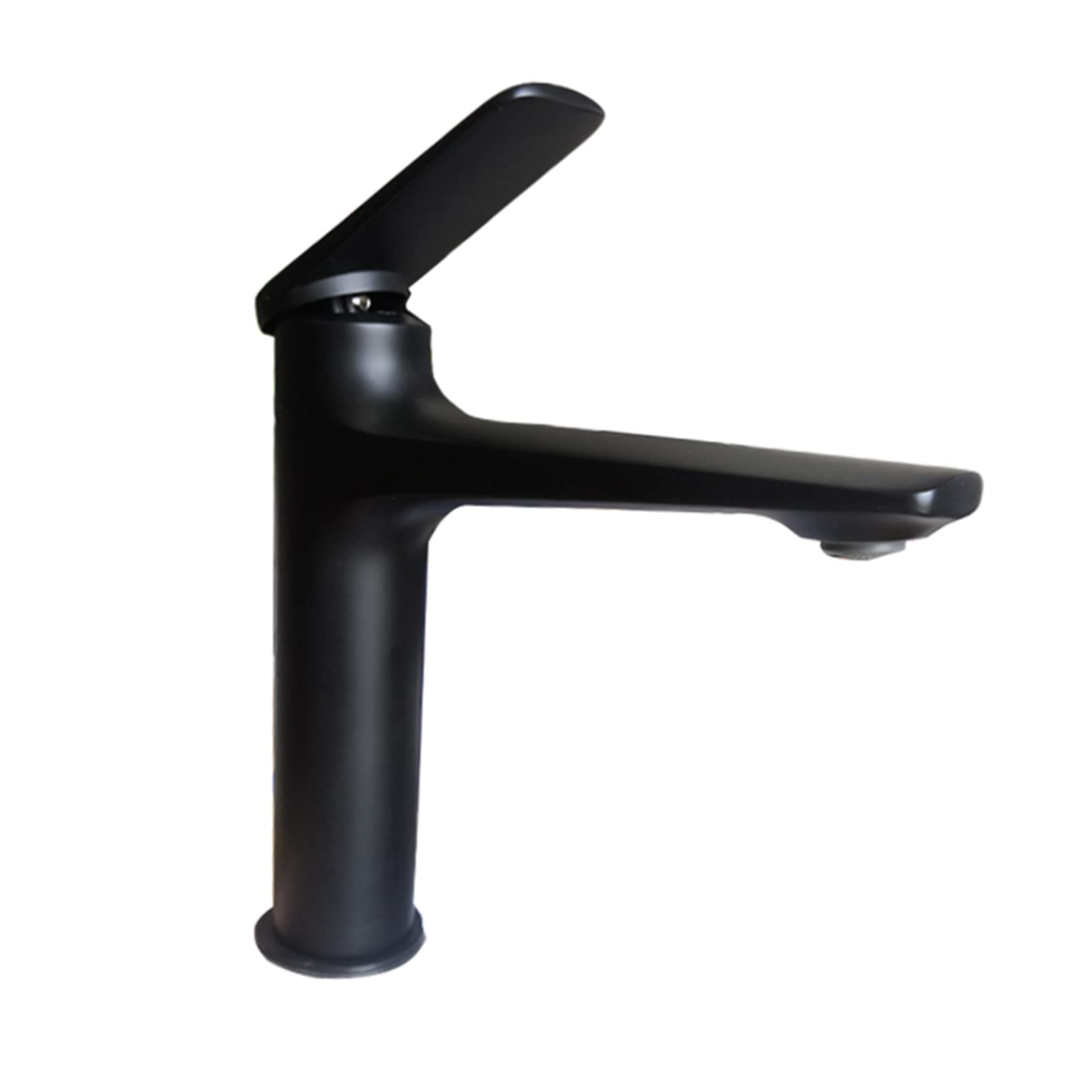 Robinet d'évier noir pour supprimer les fuites et moderniser un lavabo de salle de bain