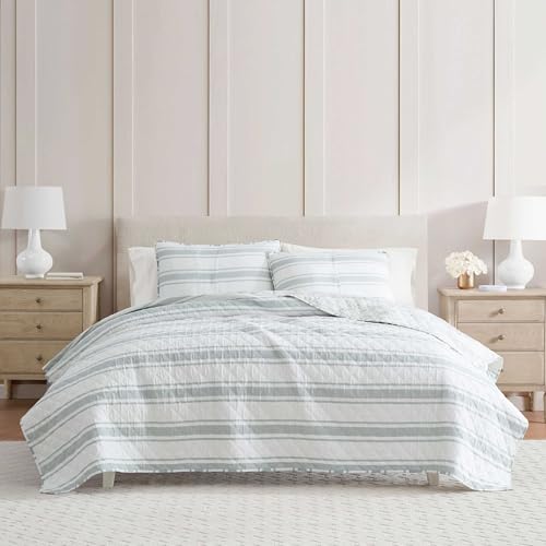 Image of Martha Stewart - King Quilt Set, 100% Cotton Reversible Bedding Set, Incredibly Soft Feel for Year Round Comfort, 3 Piece Bed Set with Matching Pillowcases (Vine Flora Green)
