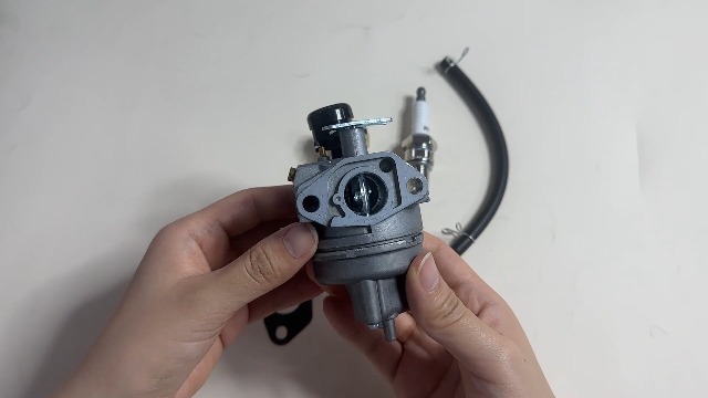 Amazon.com: AUTOKAY 16100-Z0J-H03 Carburetor Assembly with Gaskets