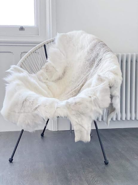 White Ivory Reindeer Rug | Reindeer Hide | Extra Large Reindeer Skin | Reindeer Throw | Light Toned Reindeer Skin | Nordic Reindeer Hide
