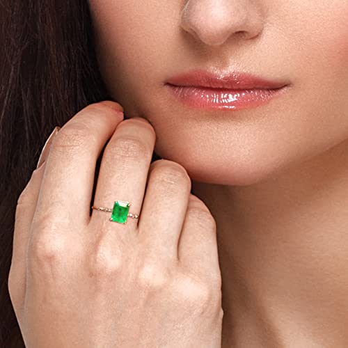 Bague en argent 925 doré et pavé de zirconium rectangle vert d'exception