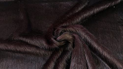 Tissu en imitation fourrure marron noir pour plaid et decoration de salon