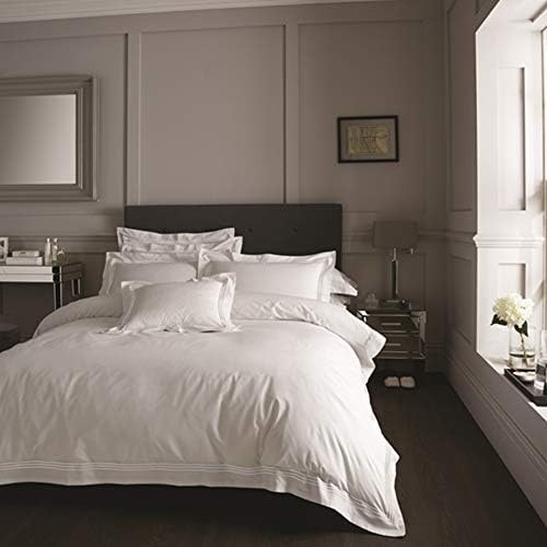 Gaveno Cavailia Hotel Collection King Duvet Set Devore White/Black, Luxury Elegant Bedding, 3 Piece Cotton Blend Bedlinen, Easy Care DuvetCover Bedset, 1 Quilt Cover and 2 Pillow Cases