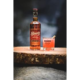 Bounty Rum Spiced: Miniature | Rum with natural flavours | Distilled, blended and bottled in Saint-Lucia | 40% alcohol 5cl | Perfect base for Long Drink – Bounty Rum