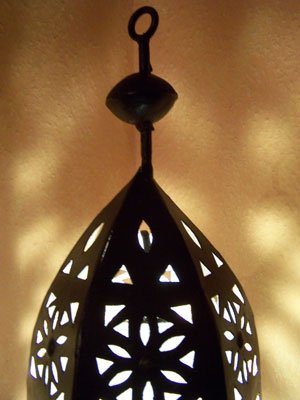 Orientalische Laterne aus Metall Schwarz Sliman 43cm groß | Marokkanische Gartenlaterne für draußen, Innen als… – Bild 4