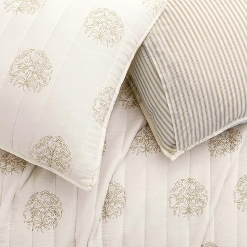 Wonderful Cotton Gauze Quilt Set Queen Size Off White Floral Bed Cover for All Season, Reversible Voile Quilt Bedding Sets with Pillow Shams for Queen Bed, Floral Bedspread Coverlet Set by Wonderful - Used condition - Image 4