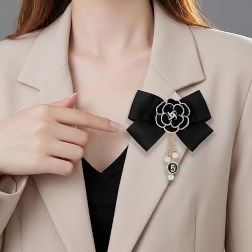 Image of Dimeho Imitation Pearl Dangle Chain Brooch Vintage Lapel Pins and Brooches for Women Four Leaf Clover Brooch