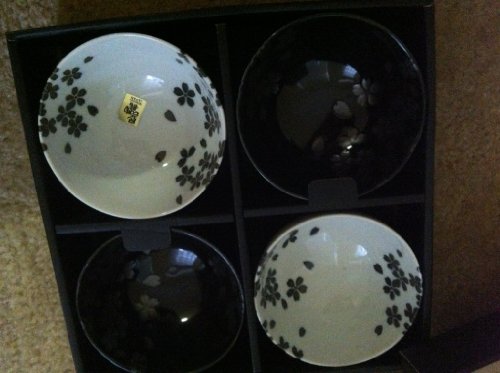 Japanese Spring Blossom Flared Bowl Set includes 4 Bowls