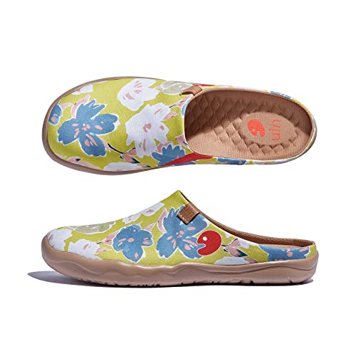 Image of UIN Slipper Woman Travel Art Painted Shoes Wide Toe Casual Home Slip On Mules Malaga