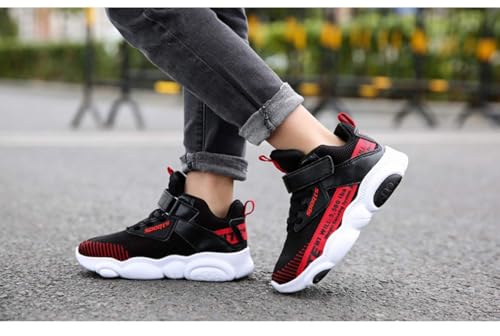 Children's Sports Shoes Flying Weaving Girls Shoes Recreational Sports Popular Single Shoes Travel Soft Boys Bear Sneakers2