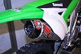 Il silenziatore S7R della Kawasaki 250 KX-F ha un look frizzante con la sua punta in carbonio oltre ad aumentare le prestazioni della moto.