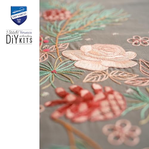 Broderie chemin de table de Noël Vervaco, ouvrage textile raffiné