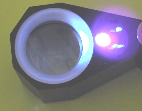 10X Illuminated Jewelers Loupe with Ultraviolet Lighting