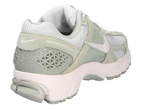 Image of Nike Zoom Vomero 5 Men's Shoe