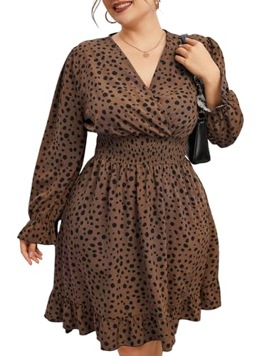 Robe de soirée élégante manches longues pour valoriser les silhouettes généreuses