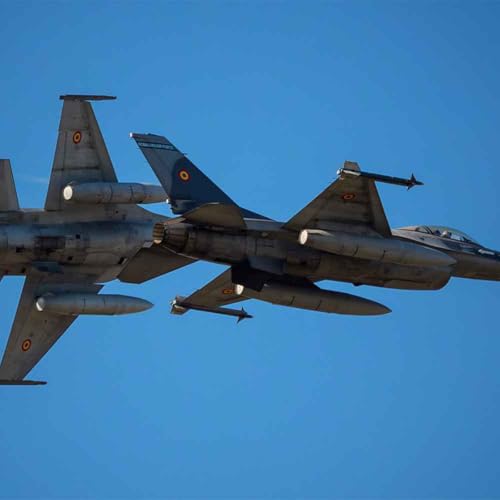 F-16s down Russian drone in Romania & Ukrainian saboteurs derail trains, blow up Russian soldiers Podcast Por arte de portada