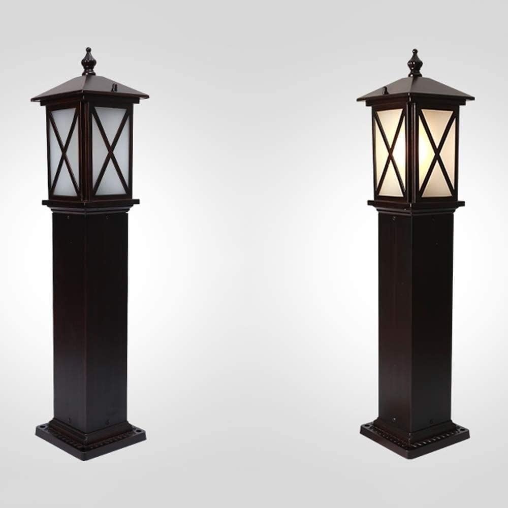 Lampa na słupku trawnikowym