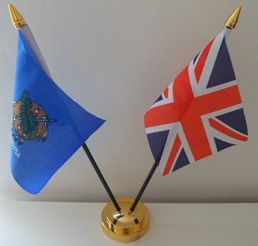 Oklahoma USA State Union Jack 2 Flag Friendship Table Display With Gold Base