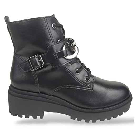 Bota Coturno Feminino Via Marte Preto Tratorado Com Fivela Tamanho:35;Cor:Preto