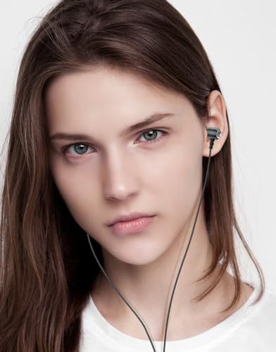 typeC有線イヤホン 90°L字デザイン ゲーム＆音楽 多機能コントローラー マイク付き リモコン付き ノイズキャンセリング 通話対応 音量調整 インナーイヤー型 ヘッドホン iphone15/iPad/Android/PC 多機種対応 (シルバー)