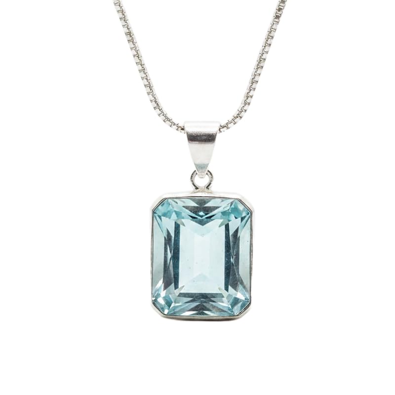 Pendentif quartz bleu naturel 20x18mm et sa chaine élégante en argent