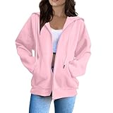 Confectionné dans un tissu polaire de haute qualité, ce sweat femme résiste au rétrécissement et conserve sa douceur après de multiples lavages. La fermeture éclair renforcée et les coutures durables garantissent une longue durée de vie. Un entretien simplifié : machine lavable à 405°C sans risque d'abîmer le tissu.