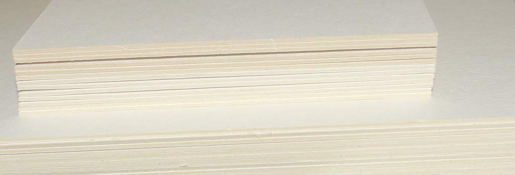 50 Stück Bierdeckelpappe Format DIN A3 (297 x 420 mm) 1,8mm starke originale Bierfilzpappe, cremefarben, Sonderformate möglich auf Anfrage