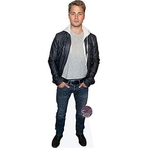 Bild: Max Lloyd-Jones (Jeans) Pappaufsteller lebensgross f�r 66,97 EUR (-27%) statt 139,90 EUR bei amazon.de