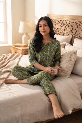 Image of Women's Pure Cotton Printed Night Suit,Top and Relaxed Pajama Set, Stylish Sleepwear