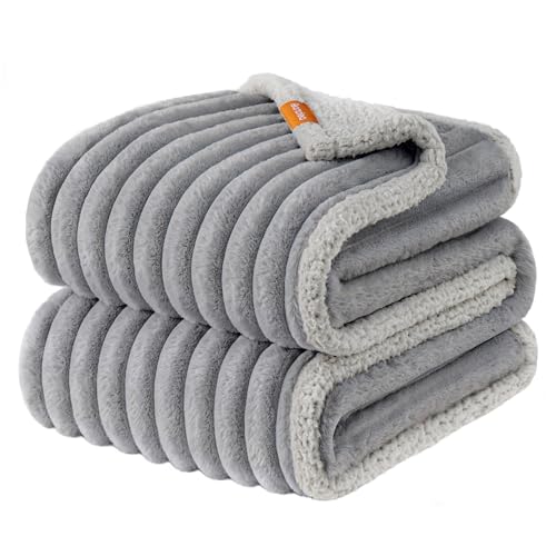 Feandrea Tapis Chien Imperméable, Taille XL, 152 x 127 cm, pour Chiens de Moyenne et Grande Tailles, Conception Réversible, Housse de Canapé, Lavable, Gris...