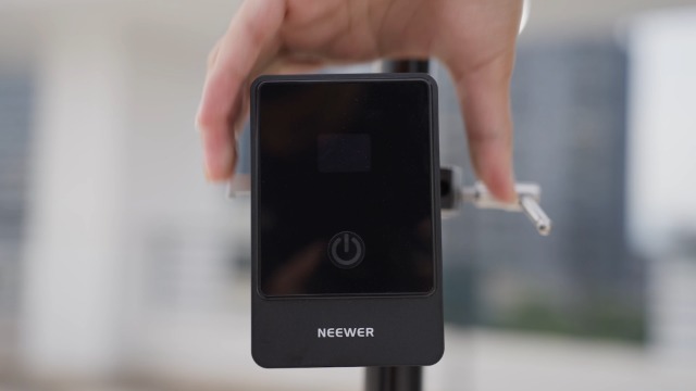 NEEWER PS099E 6800mAh ミニ Vマウントバッテリー NEEWER PS099E 6800mAh 14.5V Mini V Mount Battery