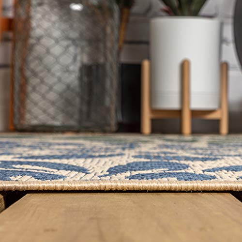 Image of JONATHAN Y Floral Textured Weave Indoor Outdoor Area Rug 5X8 Navy /Green, Zinnia Modern for Backyard, Patio, Porch, Easy-Cleaning, High Traffic, Pet-Friendly, Non-Shedding (SMB110B-5)
