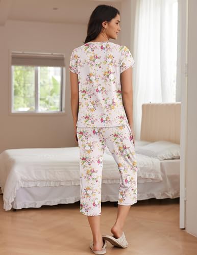 Image of Ekouaer Women's Capri Pajama Set Short Sleeve Mumu Pjs Pleated Top Capri Pants with Pockets Sleepwear Lounge Set
