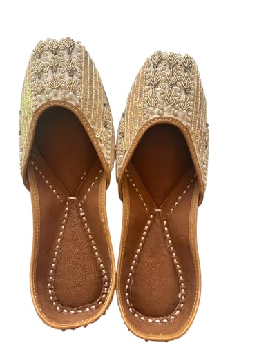 Indian Traditional Flats for Women Dressy Comfortable - Phulkari Khussa, Handmade Punjabi Jutti Ethnic Moajris for Casual & Festive Occasions2