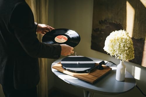 Platine vinyle Plug & Play Pro-Ject E1 BT pour écouter vos disques sans câble - 6
