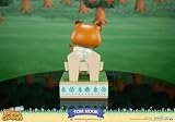 Figurine Animal Crossing New Horizons de Tom Nook sur socle décoré – photo 3