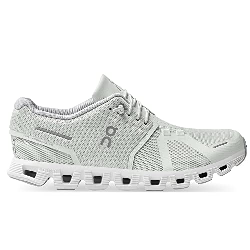 Image of On Women's Cloud 5 Sneakers