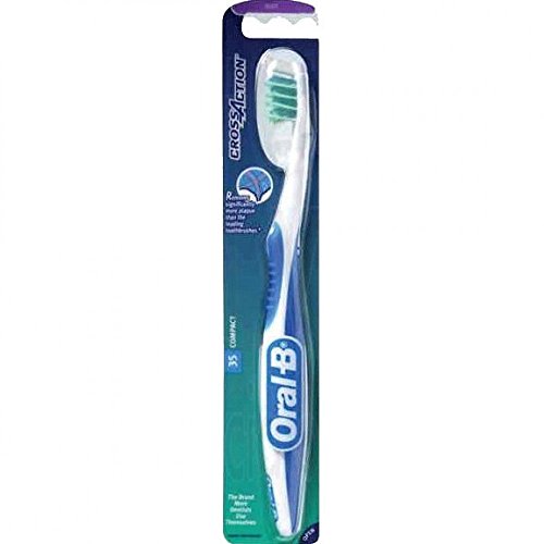 Oral-B Pro-Expert Anti-Plaque Medium Toothbrush