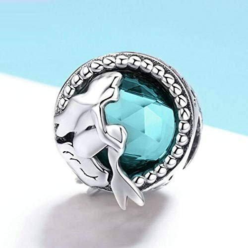 Ciondolo a forma di conchiglia e stella marina