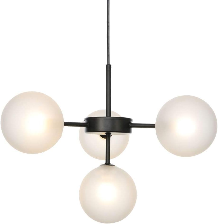 Lustre globe en verre dépoli suspendu au-dessus d'un îlot de cuisine moderne
