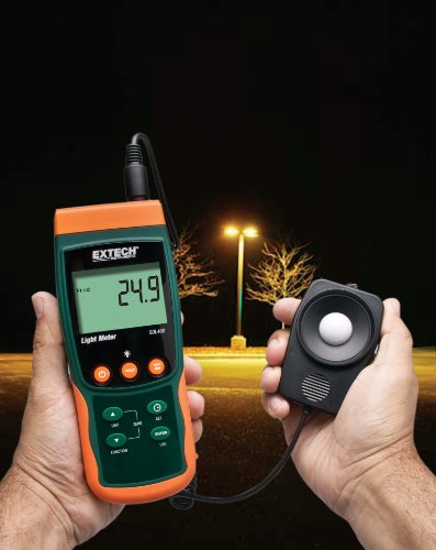 Image of Extech SDL400 Light Meter SD Logger | Light to 10000Fc or 100kLux, silicon photodiode with spectral filter, cosine /color corrected, SD card Excel