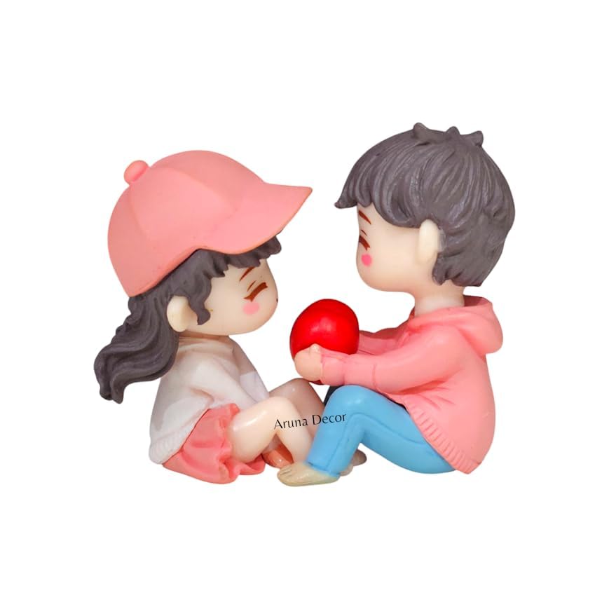 Image of Miniature Heart Couple Figurine for Mini Garden Dollhouse Decor Romantic PVC Love Showpiece Gift for Valentine Anniversary Home Desk Decoration