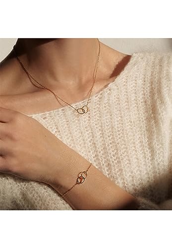 Image of Daniel Wellington Elan Unity Chain Bracelet - 316L Stainless Steel, Interlocking Double Circle Bracelet for Women & Men
