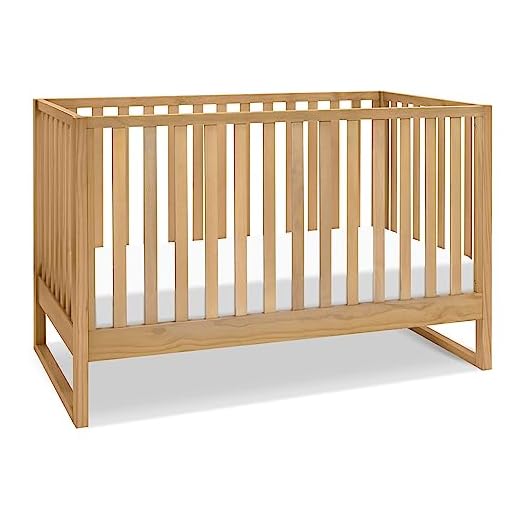 daVinci Hunter 3-in-1 Convertible Baby Crib - GREENGUARD Gold Certified - Wood Baby Crib Convertible to Toddler Bed & Daybed - Brown Crib w/ 4 Adjustable Heights - Easy Assembly Crib to Bed - Honey