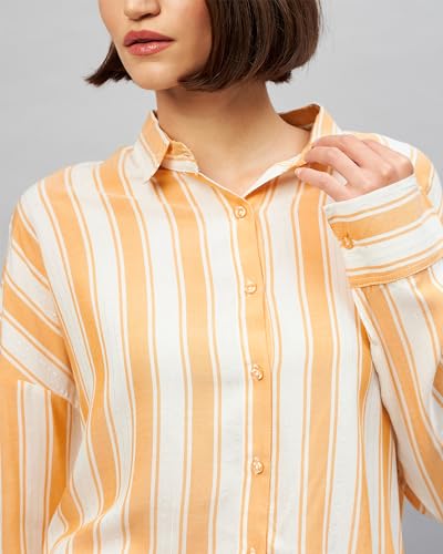Image of Chimpaaanzee Women Drop Shoulder Crop Shirt