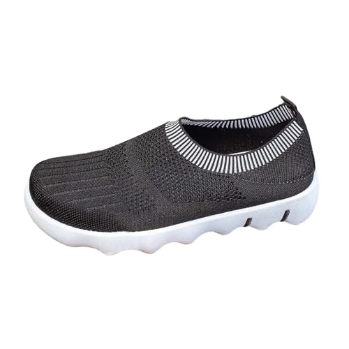 Chaussures larges confortables pour femme contre les pieds douloureux