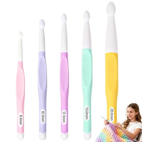 5PCS Large Crochet Hook Set, 8 10 12 15 20mm Crochet Hook Ergonomically Designed for Arthritic Hands Tips for Thick Yarn Chunky Knitting Perfect Blankets Rugs Shawls Arm Crochet Fast DIY Projects