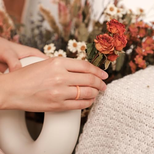 Image of Egnaro Silicone Wedding bands women:2.5mm Wide - 2mm Thick Gold and Silver Rubber Rings with Half Size,4-8 Variety Multipack